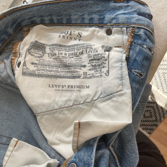 Womens Blue Levi’s  Distressed Jeans 501 - Picture 9 of 9